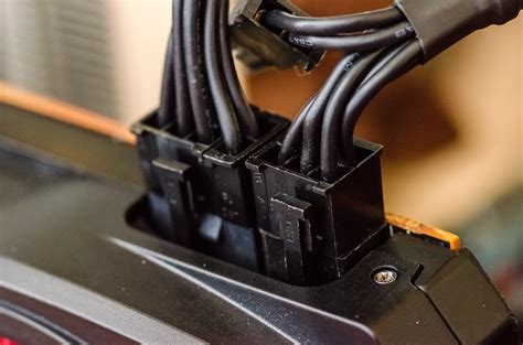 how to hook up gpu to power supply